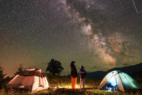 FamilyCamping-2021-GettyImages-948512452-2